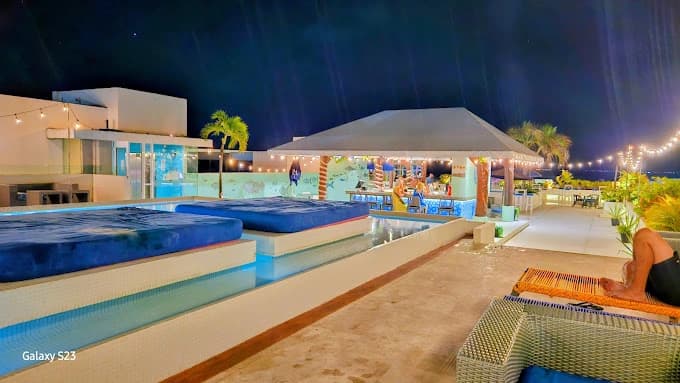 Outdoor pool and jacuzzi